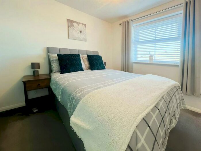 2 Bedroom Apartment To Rent In Drapers Fields, Canal Basin, Coventry, CV1