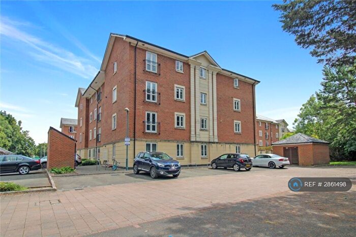 2 Bedroom Flat To Rent In Brunel Crescent, Swindon, SN2