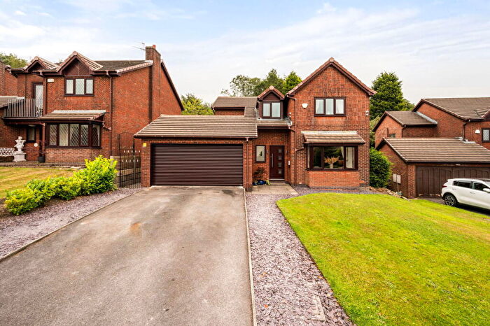 5 Bedroom Detached House For Sale In North Nook, Austerlands, Saddleworth, OL4
