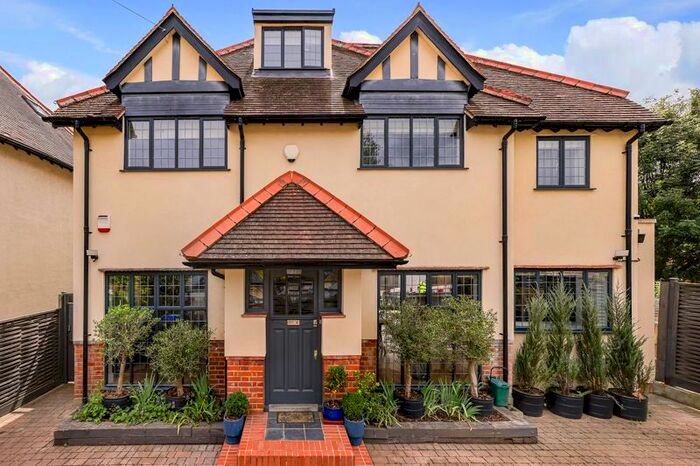 6 Bedroom Detached House To Rent In Riversdale Road, Thames Ditton, KT7