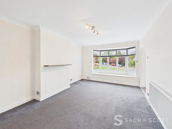 2 Bedroom Flat For Sale In Nork Way, Banstead, SM7