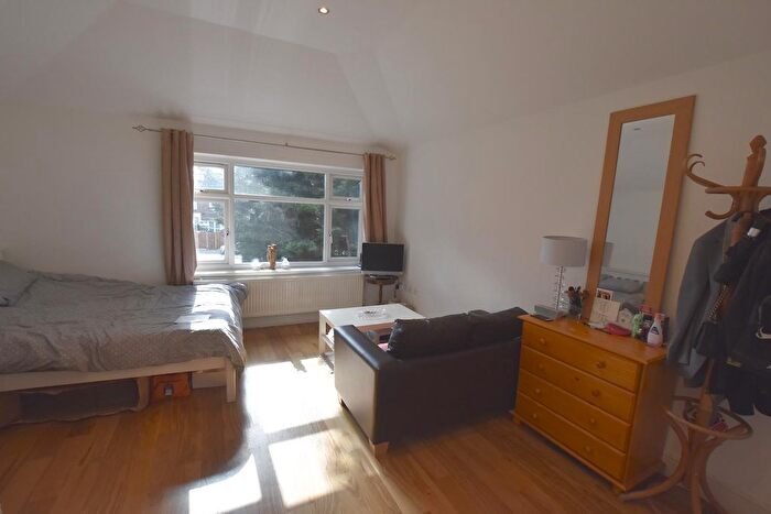 1 Bedroom Property To Rent In Brett Villas, Park Royal Road, London, W3