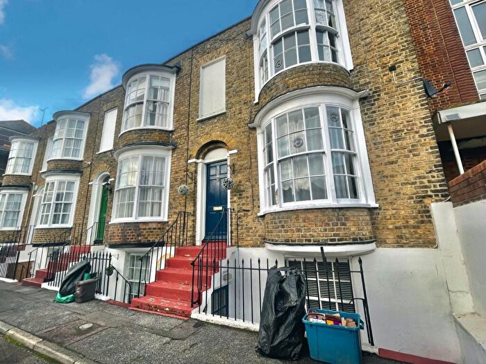 3 Bedroom End Of Terrace House To Rent In Addington Square, Margate, Kent, CT9