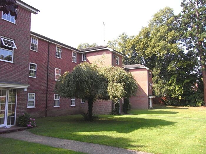 2 Bedroom Flat To Rent In Armadale Court, Westcote Road, Reading, RG30