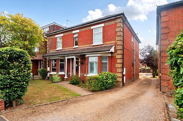 2 Bedroom Flat To Rent In Winchester Road, Southampton, SO16