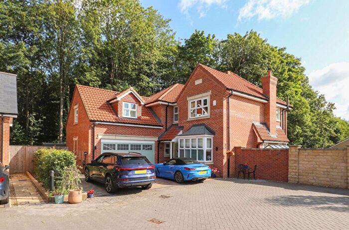 5 Bedroom Detached House For Sale In Century Way, Clowne, S43