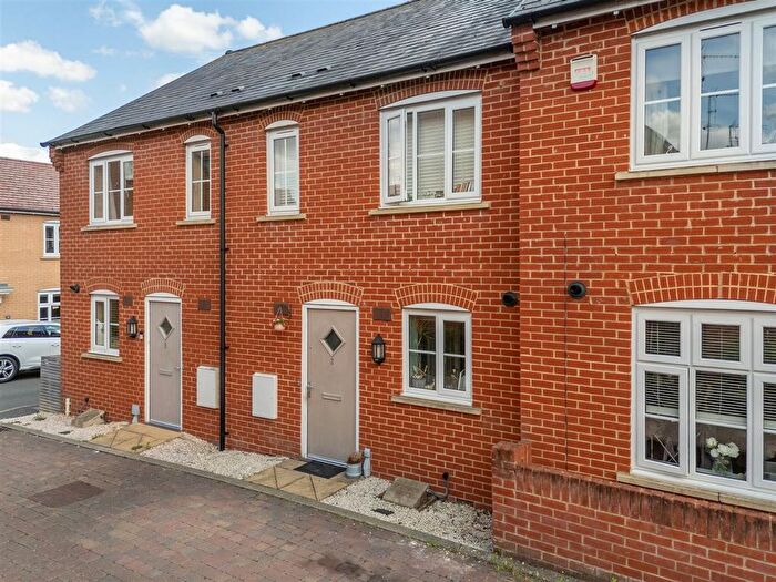 2 Bedroom Terraced House For Sale In Beeston Lane, Aylesbury, HP19