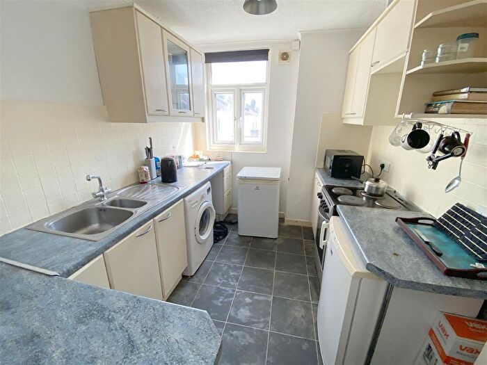 1 Bedroom Flat For Sale In Highland Road, Southsea, PO4