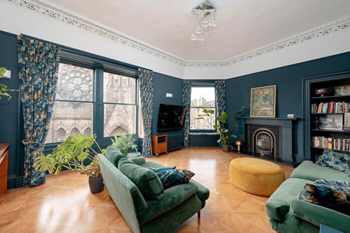 4 Bedroom Flat For Sale In / Glengyle Terrace, Edinburgh, EH3