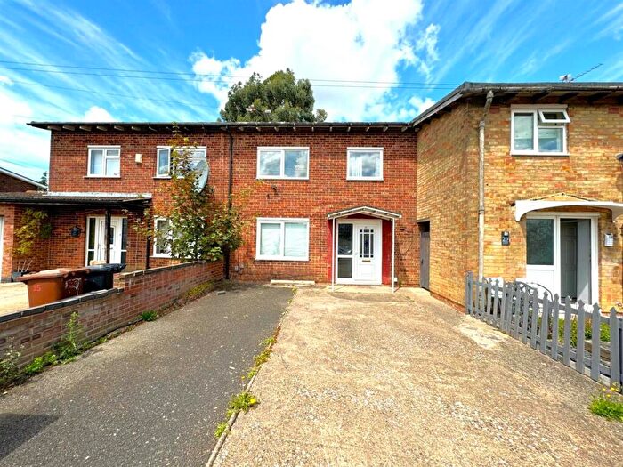 3 Bedroom End Of Terrace House For Sale In Croyde Avenue, Corby, NN18
