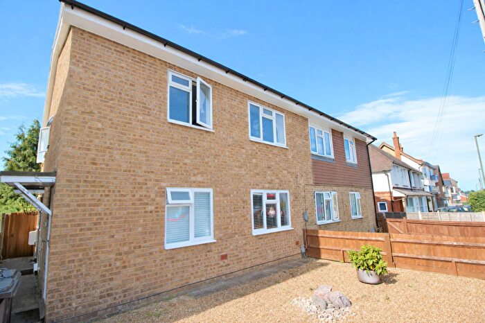 2 Bedroom Flat To Rent In Madrid Road, Guildford, GU2