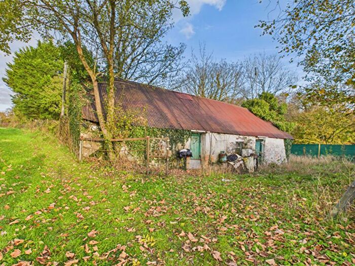 Land For Sale In Cloigyn, Pontantwn, Kidwelly, SA17