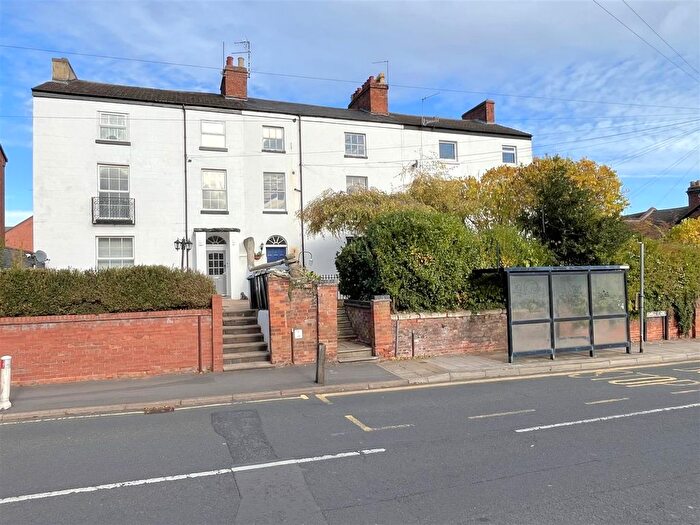 1 Bedroom Flat For Sale In Upper Cape, Warwick, CV34
