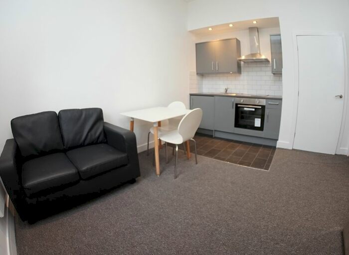 Studio To Rent In Law Russell House, Vicar Lane, Bradford, West Yorkshire, Bn, Uk, BD1