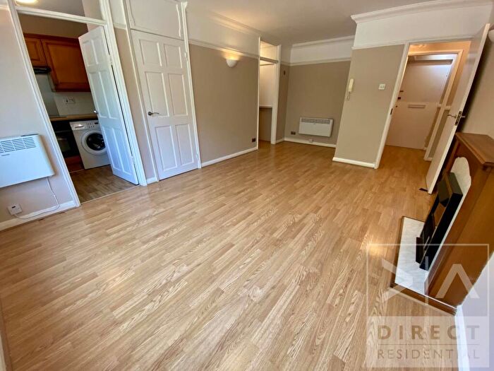 1 Bedroom Flat To Rent In Mulgrave Road, Sutton, SM2