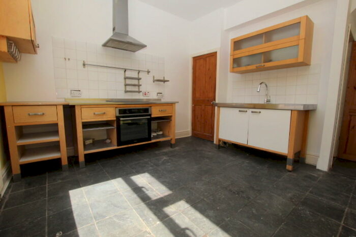 3 Bedroom End Of Terrace House To Rent In Stannally Street, Todmorden, OL14