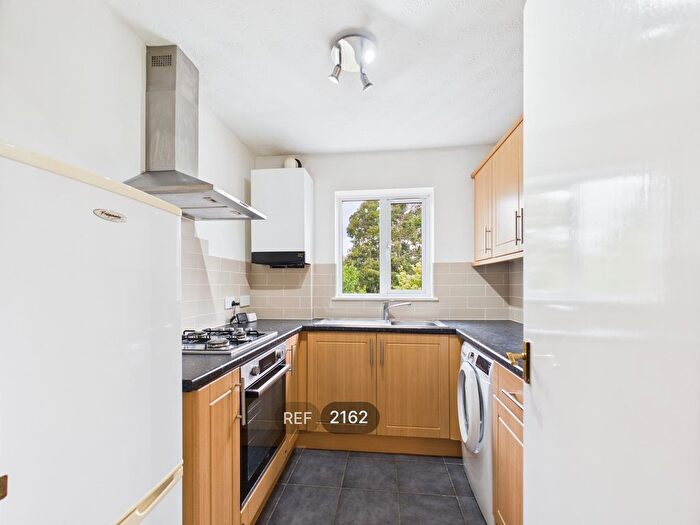 2 Bedroom Flat To Rent In Victoria Chase, Colchester, CO1