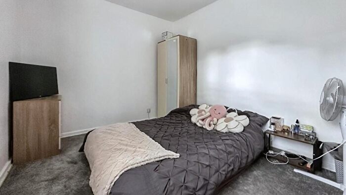 1 Bedroom Flat To Rent In Morden Walk, Bristol, BS14