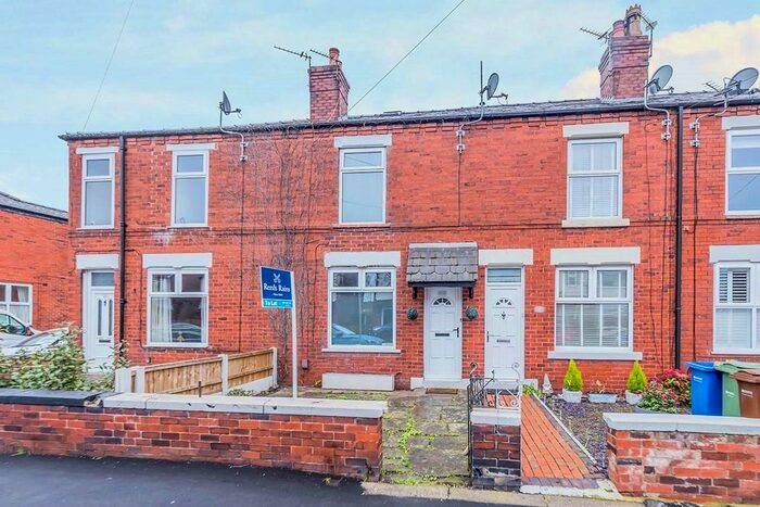 2 Bedroom Terraced House To Rent In Turncroft Lane, Offerton, Stockport, Cheshire SK1