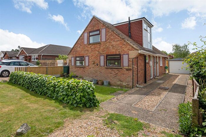 4 Bedroom Detached Bungalow For Sale In Eden Road, Seasalter, Whitstable, CT5