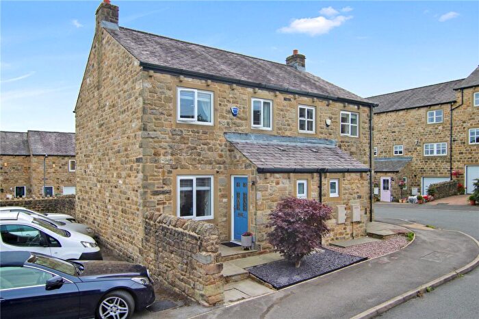 3 Bedroom Semi-Detached House For Sale In Acre Road, Cowling, BD22