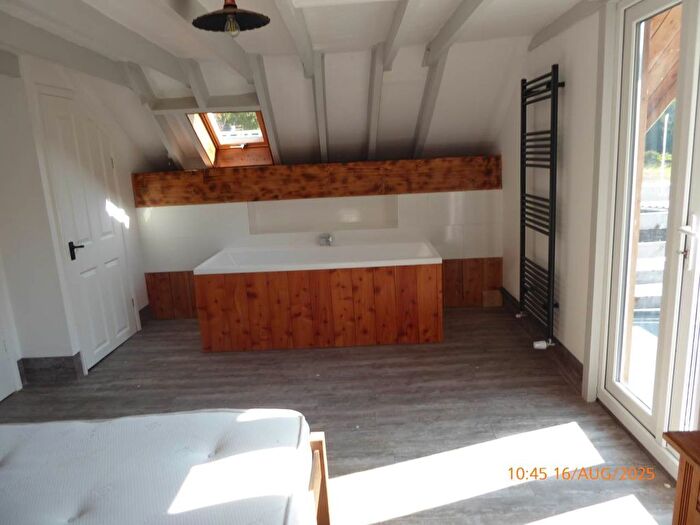 2 Bedroom Detached House To Rent In Llanddowror, St Clears, SA33