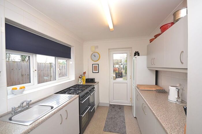3 Bedroom Semi-detached House For Sale In Warren Road, Littlestone, TN28