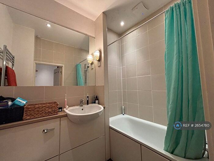 1 Bedroom Flat To Rent In Shelford Place, London, N16