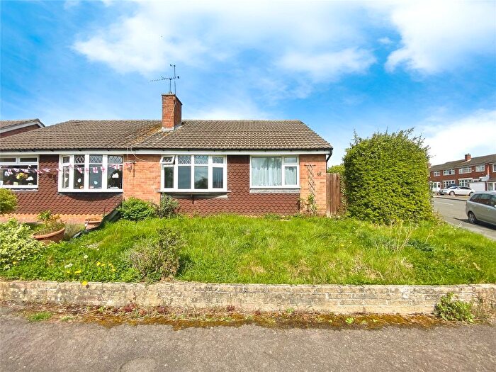 2 Bedroom Bungalow To Rent In Severn Road, Oadby, Leicester, Leicestershire, LE2