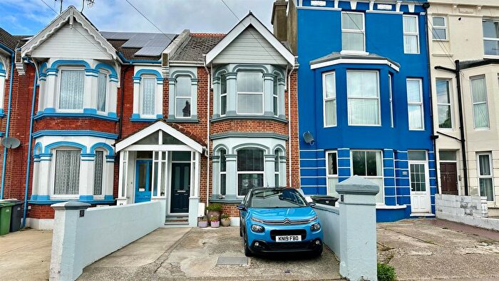 3 Bedroom Terraced House For Sale In Mount Pleasant Road, Hastings, TN34