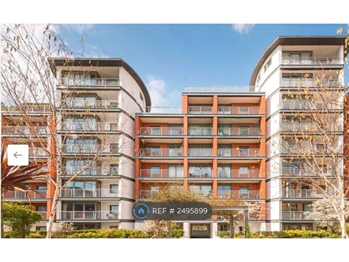 2 Bedroom Flat To Rent In Holland Gardens, Brendford /Middx, TW8