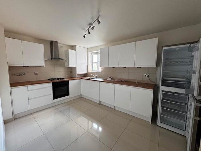 2 Bedroom Apartment To Rent In Apartment Benchill RoadWythenshaweManchester, M22
