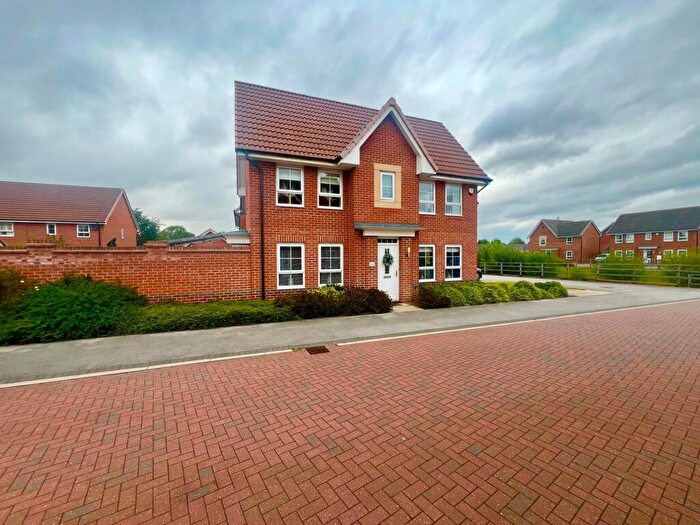 3 Bedroom Semi-Detached House For Sale In Whitmoore Drive, Auckley, Doncaster, DN9