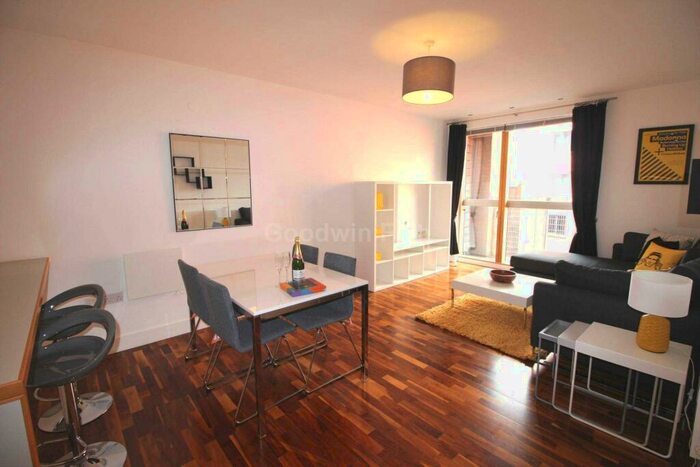 2 Bedroom Apartment To Rent In Whitworth Street West, Southern Gateway, M1