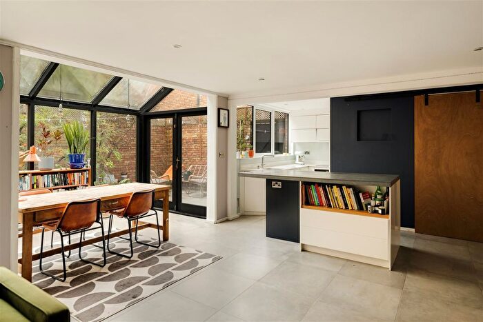 3 Bedroom Property For Sale In High Kingsdown, Kingsdown, Bristol, BS2