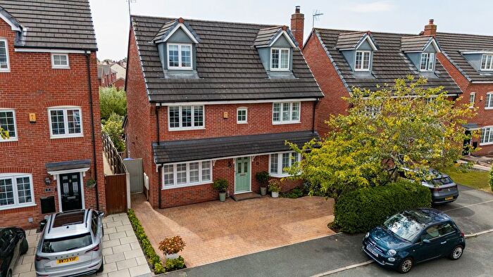 5 Bedroom Detached House For Sale In Langley Beck, Farnworth, WA8