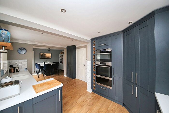 5 Bedroom Detached House For Sale In Fernside Grove, Winstanley, WN3