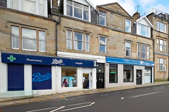 2 Bedroom Apartment To Rent In Stewart Place, Kilmacolm, PA13