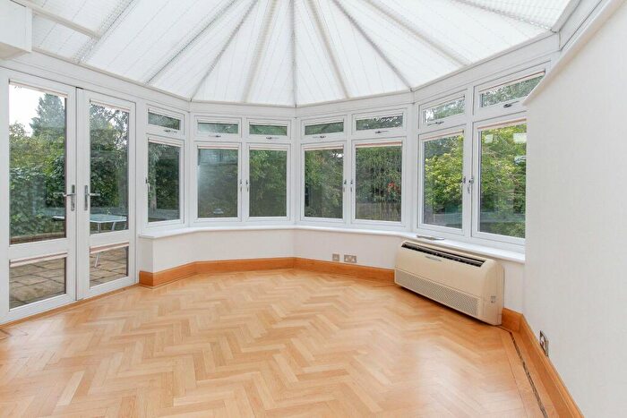 5 Bedroom Detached House To Rent In Canons Drive, Edgware, HA8