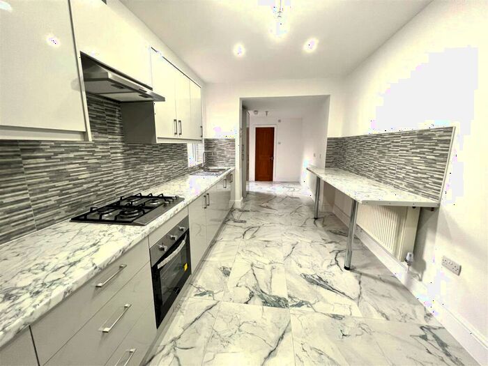 4 Bedroom Terraced House To Rent In Chaucer Street, Leicester, LE2