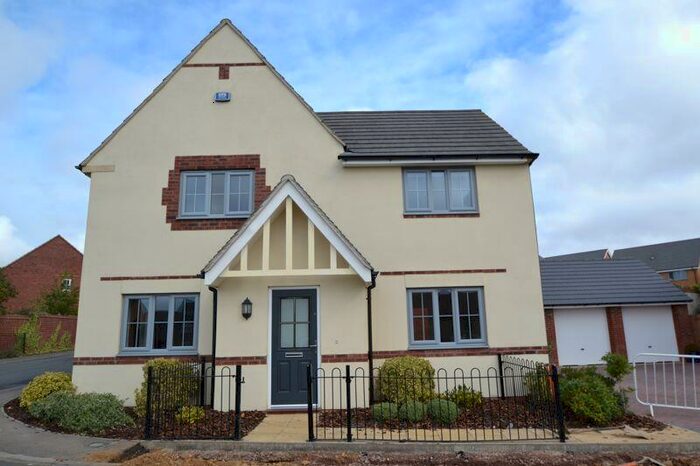 4 Bedroom Detached House To Rent In Michaels Drive, Corby, NN17