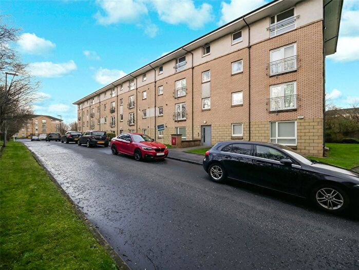 2 Bedroom Flat For Sale In Greenlaw Court, Yoker, Glasgow, G14