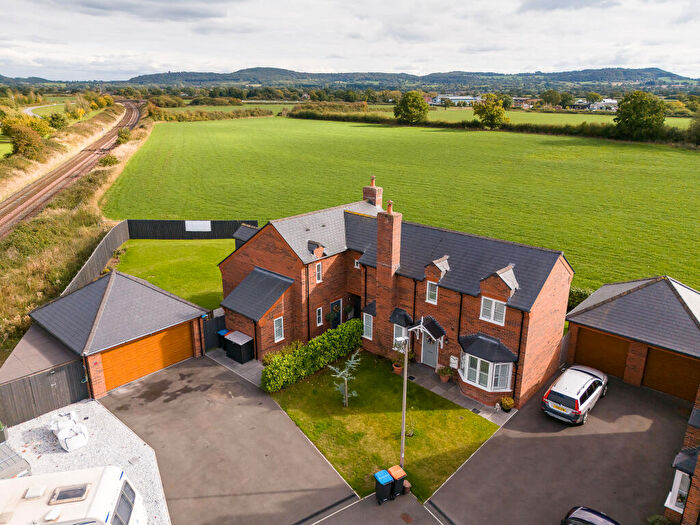 3 Bedroom Detached House For Sale In Hill Garth Road, Chester, CH3