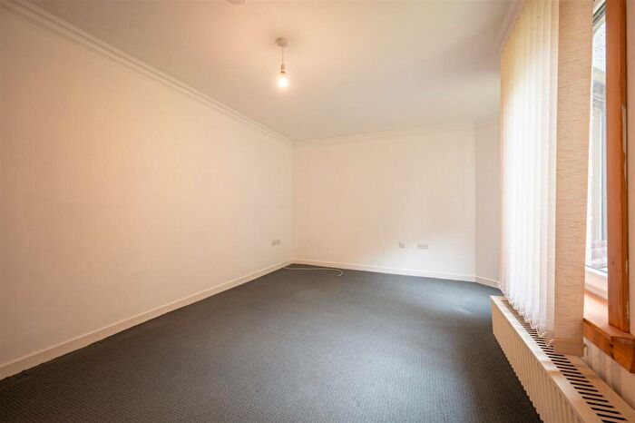 1 Bedroom Apartment For Sale In Kinmylies Way, Inverness, IV3