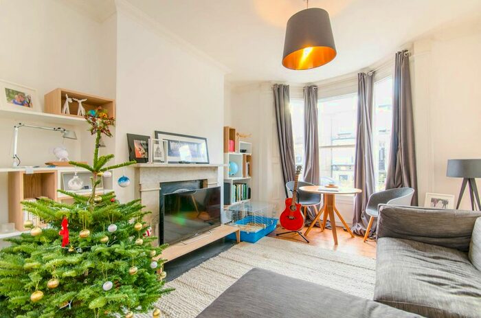 2 Bedroom Flat To Rent In Leconfield Road, Highbury, London, N5
