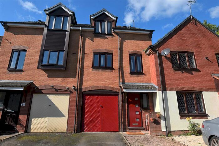 3 Bedroom Property To Rent In Race Field, Lyppard Woodgreen, Worcester, WR4