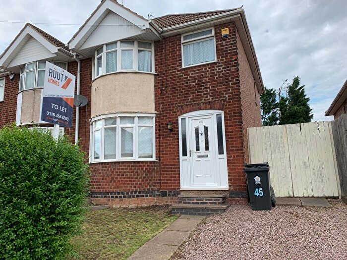 3 Bedroom Semi-Detached House To Rent In Somerset Avenue, Leicester, LE4