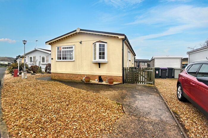 2 Bedroom Mobile/park Home For Sale In Four Seasons Park, Chapel St. Leonards, PE24