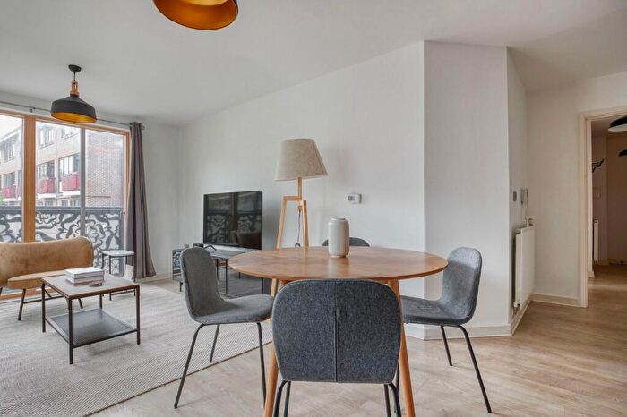 2 Bedroom Apartment To Rent In Pitfield Street, London, N1