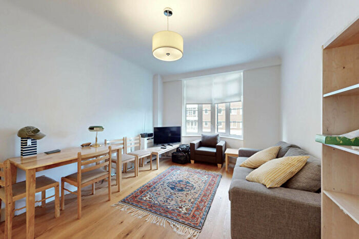 1 Bedroom Apartment To Rent In Grove End Gardens, Grove End Road, St Johns Wood, London, NW8